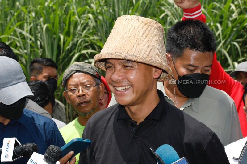 Khofifah di Kubu TKN, Ganjar-Mahfud Tegaskan Bukan Duet yang Gampang Khawatir