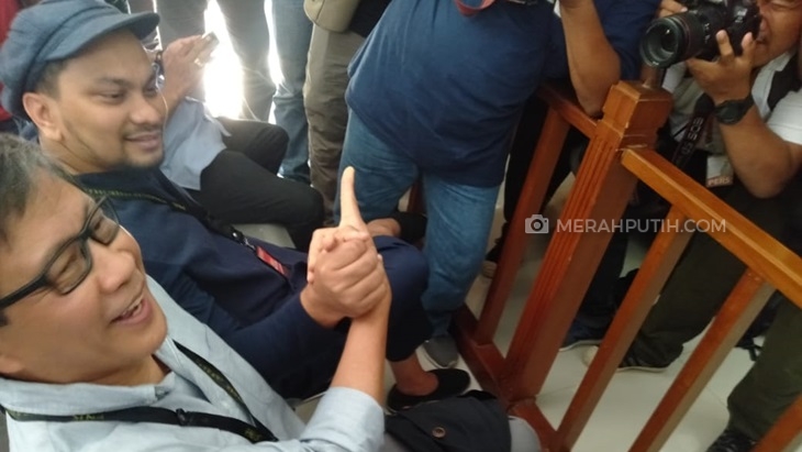rocky gerung di sidang ratna sarumpaet