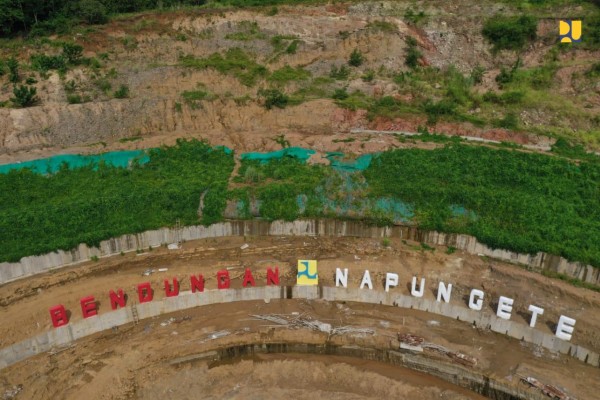 Jokowi ke NTT Pantau Lumbung Pangan dan Resmikan Bendungan Napun Gete
