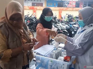 Banjir Bidara Cina: Ciliwung Meluap, Warga Mulai Garuk-Garuk Karena Gatal Masal