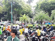 Ojol dan Opang Iringi Pendaftaran Caleg NasDem ke KPU