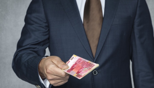 Politik Uang Bergentayangan di Minggu Tenang