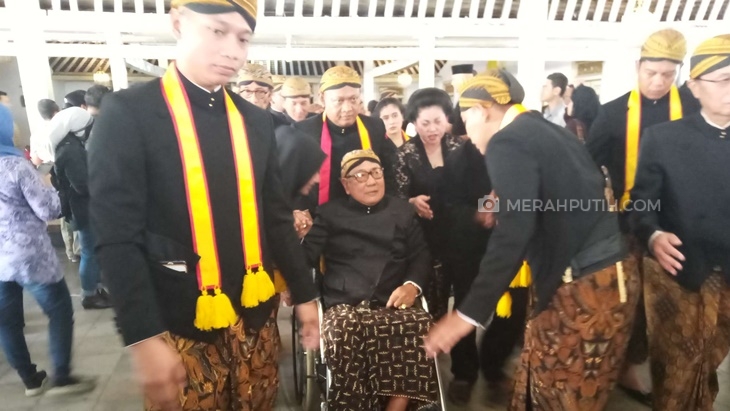 Solo KLB Corona, Keraton Surakarta Tetap Adakan Upacara Adat Kenaikan Tahta Raja PB XIII