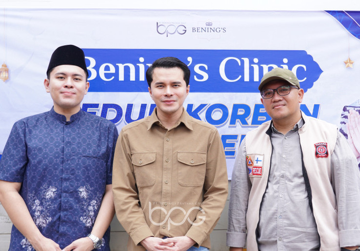 Banjir Landa Bekasi, Dr. Oky Pratama dan Kemensos RI Salurkan Bantuan ke Warga