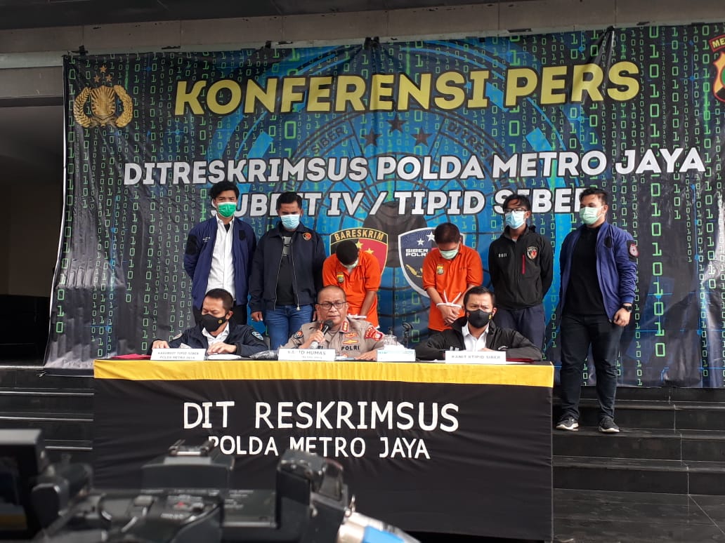 Polda Metro Jaya menangkap pria berinisial DB yang mengancam akan penggal kepala polisi jika pimpinan Front Pembela Islam, Habib Rizieq Shihab ditangkap
