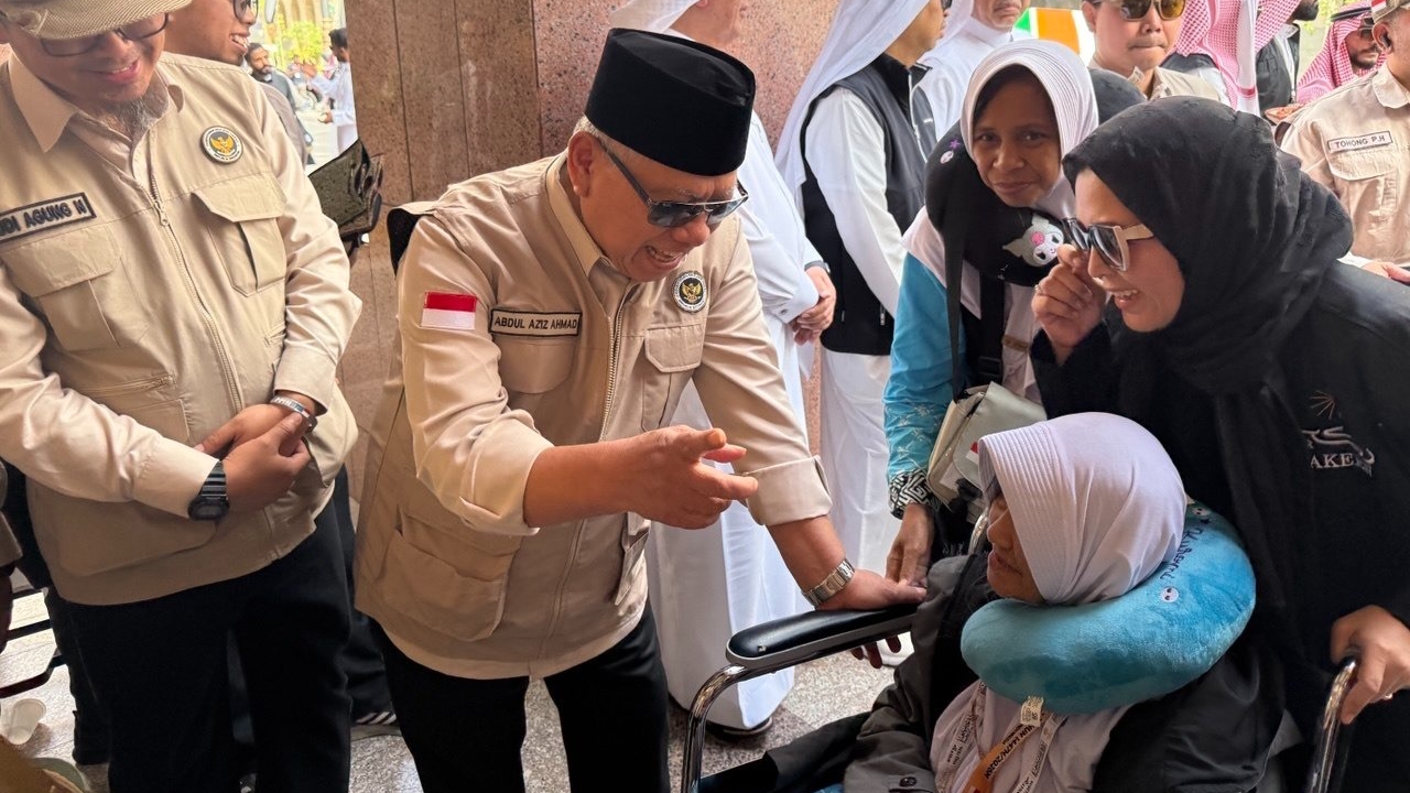 Kloter Perdana Haji Indonesia Tiba di Madinah, Jemaah Nikmati Layanan Fast Track
