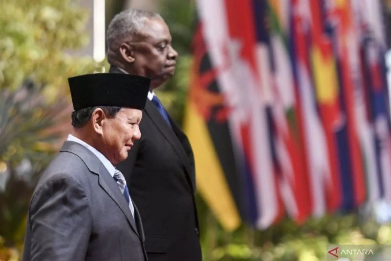 Kandung Kemihnya Kambuh, Bos Pentagon Masuk RS Militer