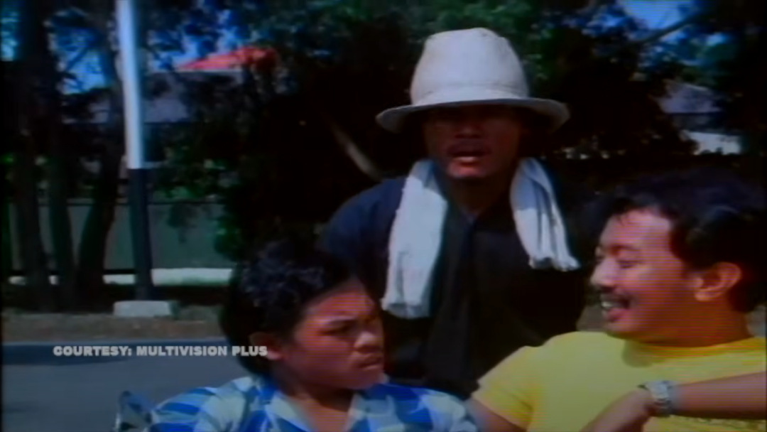 Adegan Memorable Mat Solar dalam Film Warkop 'Dongkrak Antik', Kritik Terhadap Layanan Kesehatan dan Metode Pendidikan