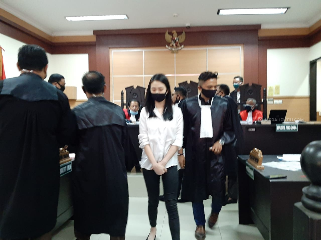 Sebelum Tabrak Korban Hingga Meninggal, Aurelia Akui Minum Miras dan Lihat HP saat Nyetir