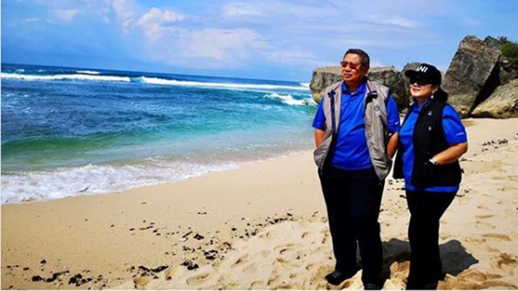Menyentuh! Inilah Ekspresi Cinta SBY untuk Ani Yudhoyono Semasa Hidup