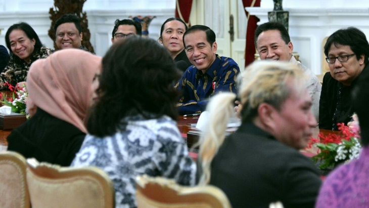 Presiden Joko Widodo bersama sejumlah musisi Indonesia di Istana Merdeka. (Foto/Deputi Bidang Protokol, Pers, dan Media Sekretariat Presiden)