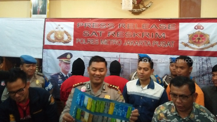 Polisi Bekuk Pencuri Modus Tukar Kartu ATM