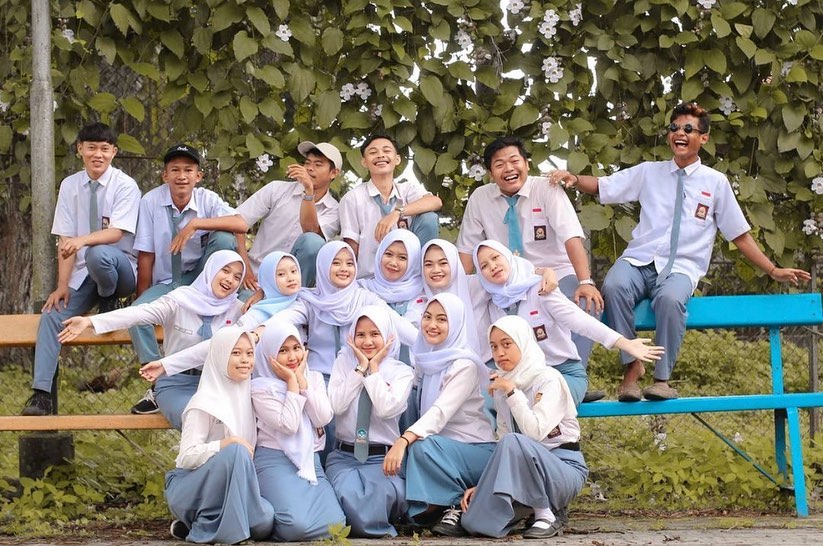 Gabutnya Siswa Negeri Aing Ketika Jam Pelajaran Kosong