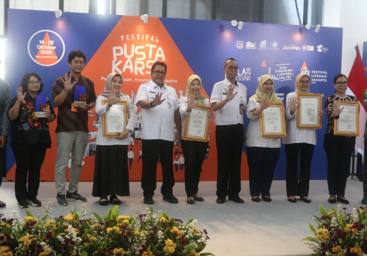 PAM Jaya Raih Penghargaan Gubernur DKI Jakarta 2026 Bidang Kearsipan