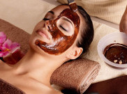 Masker Cokelat Samarkan Tanda Penuaan