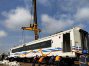 KAI Daop 8 Masih Evakuasi 7 Gerbong Anjlok di Stasiun Kota Lama