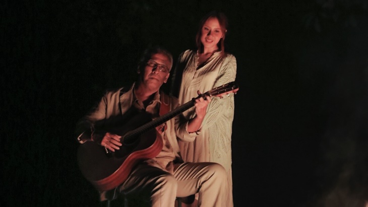 Iwan Fals Duet dengan Nadin Amizah di Lagu 'Untukmu'