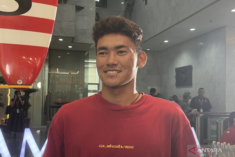 Rio Waida Tidak Terburu-buru Gapai Ambisi Juara Dunia Selancar Ombak