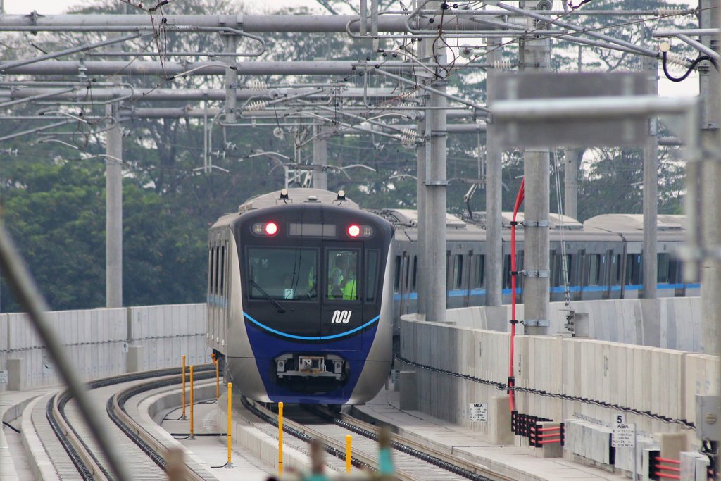  Bukan April Mop, Selama Bulan April MRT Jakarta Diskon 50 Persen