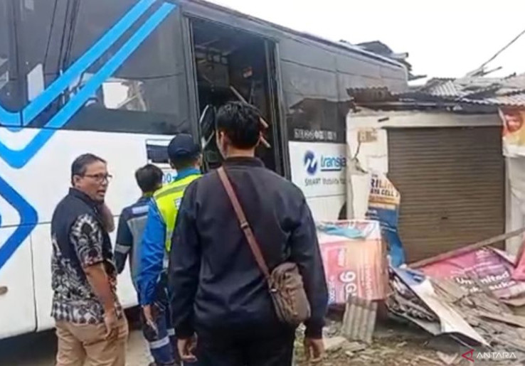 DPRD DKI 'Sentil' TransJakarta, Tiga Kecelakaan Bus September Jadi Bukti Perlunya Laporan Terbuka