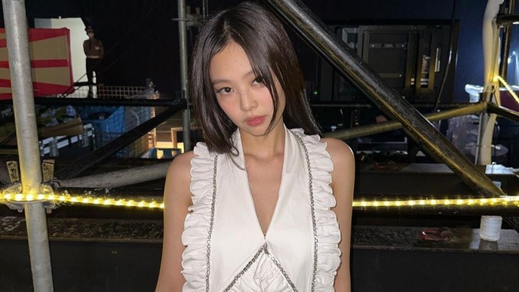 The Weeknd, Jennie BLACKPINK, dan Lily-Rose Depp Nyanyikan Bareng 'One Of The Girls'
