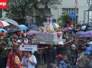 Ini Dia Bentuk Replika Jam Dinding Pasar Gede