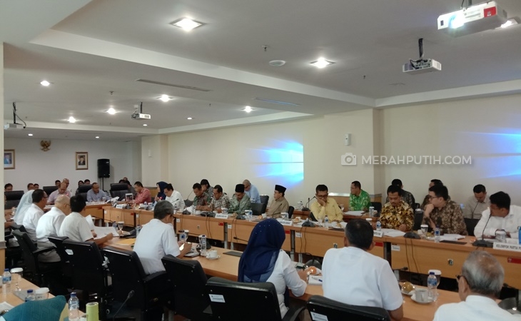 Rapat kerja DPRD DKI Jakarta dengan Pemprov DKI