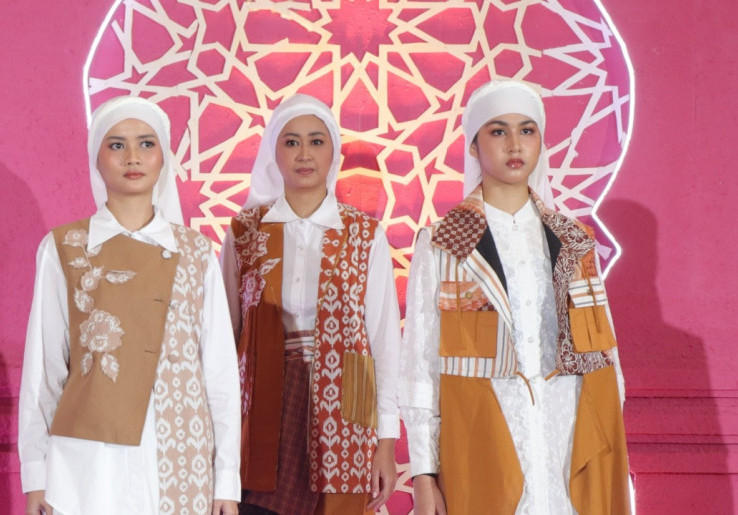 6 Desainer Hadirkan Busana Muslim Perempuan Terbaik lewat Ramadan Rhapsody