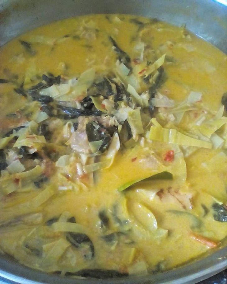 Jantung pisang. https://www.instagram.com/rivhaalans/