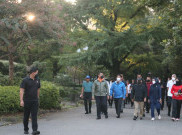 Sebelum Hadiri Pemakaman Abe, Wapres Jalan Santai di Taman Memiliki Pohon Usia 500 Tahun