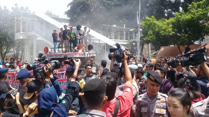 Demo di KPK, Mahasiswa Minta Novel Baswedan Tak Main Politik