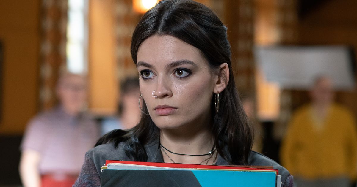 Emma Mackey Hampir tak Perankan Maeve Wiley di Sex Education