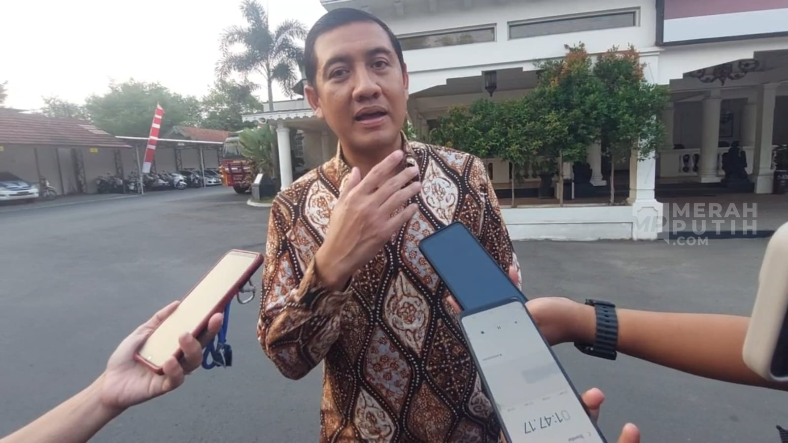 KPK Periksa Plt Bupati Sukoharjo 7 Jam, Cecar dengan 23 Pertanyaan