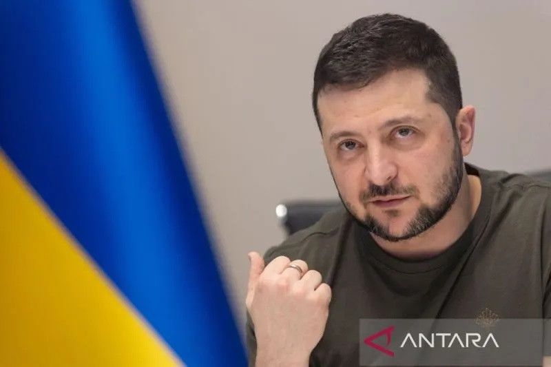 Zelenskyy Pecat Jaksa Agung dan Kepala Dinas Keamanan