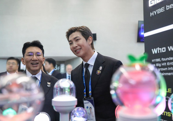 RM BTS Catat Sejarah sebagai Idola K-Pop Pertama yang Jadi Pembicara Utama di APEC, Serukan Investasi pada Dunia Seni
