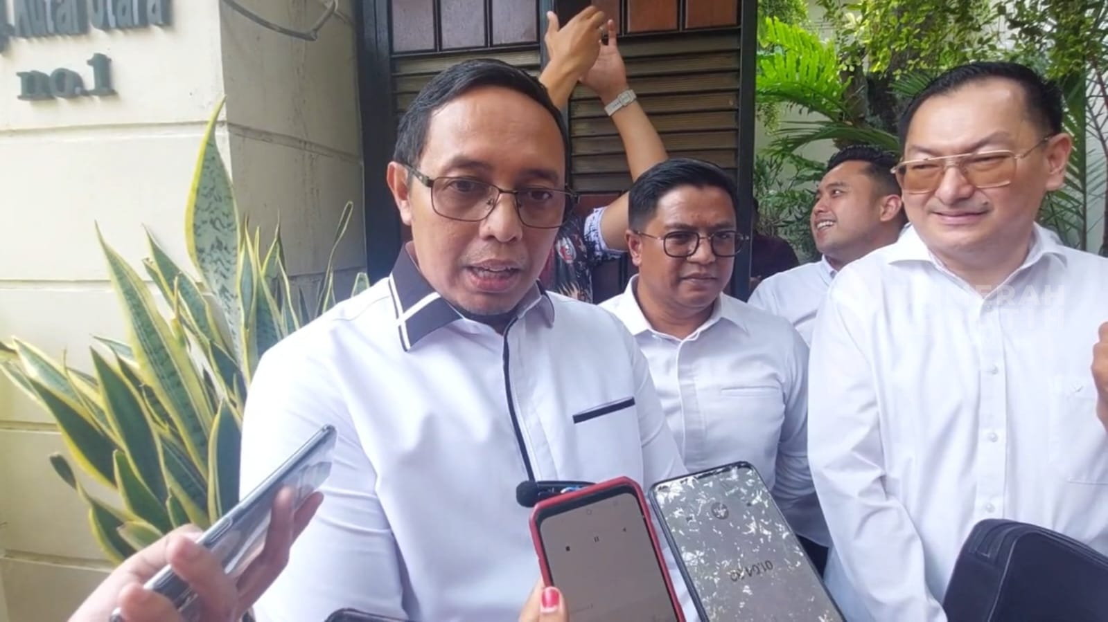 Komut Pertamina Hasan Nasbi Temui Jokowi di Solo, Akui Ada Pembicaraan Politik