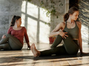7 Gerakan Yoga untuk Atasi Masalah Pencernaan