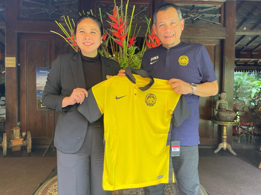 Dukungan Moril Presiden FAM untuk Sepak Bola Indonesia