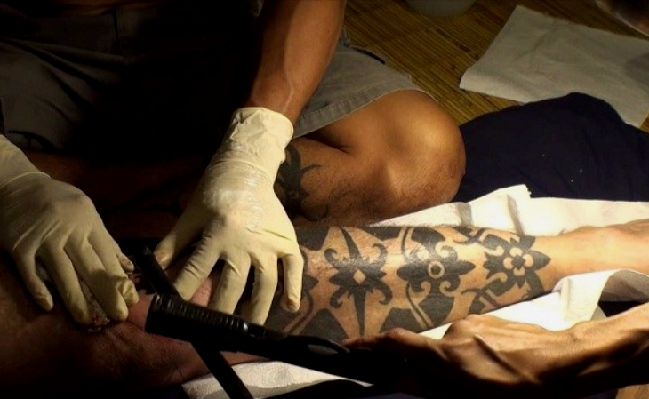 Mengenal Tato Suku Mentawai dan Dayak Kalimantan