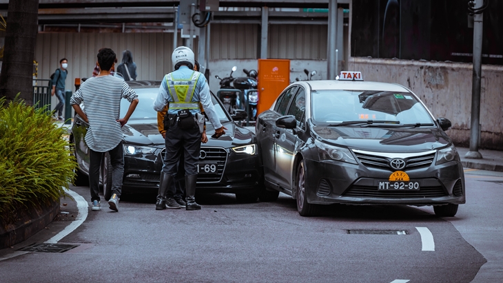 Tips Hindari Tabrakan Beruntun di Jalan Tol