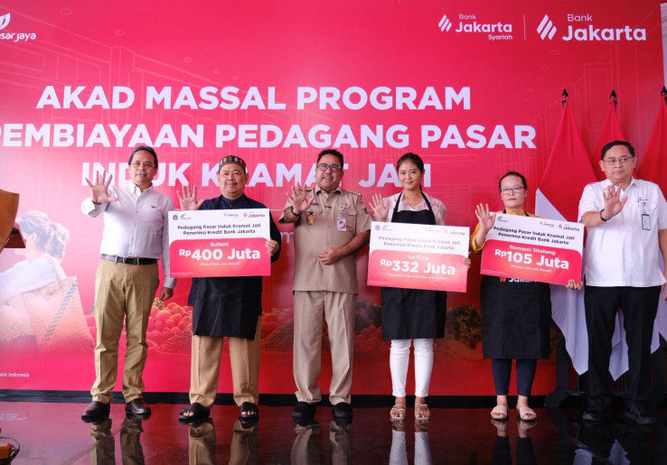 Bank Jakarta Salurkan Pembiayaan hingga Rp 500 Juta untuk 100 Pedagang Pasar Kramat Jati