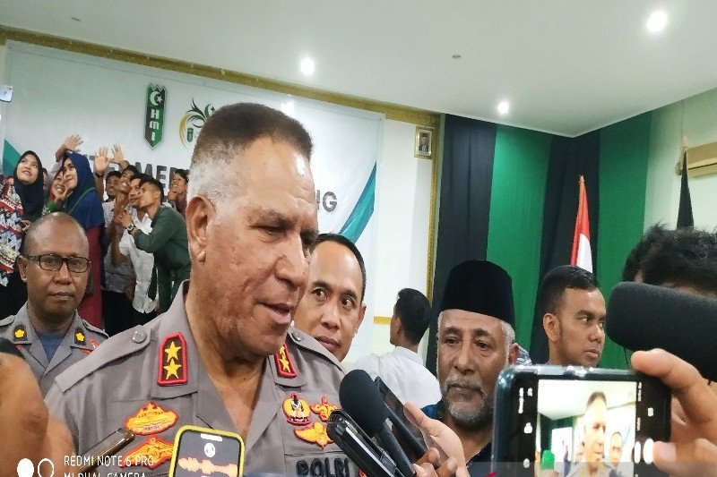 Kapolda Papua Irjen Pol Paulus Waterpauw. (ANTARA/Evarukdijati)