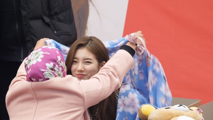 Heboh! Suzy Bae Pakai Hijab Atas Permintaan Fan