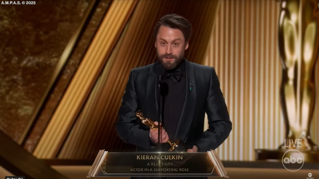 Kieran Culkin Menang Oscar Kategori Aktor Pendukung Terbaik, Istrinya Janjikan Anak Keempat
