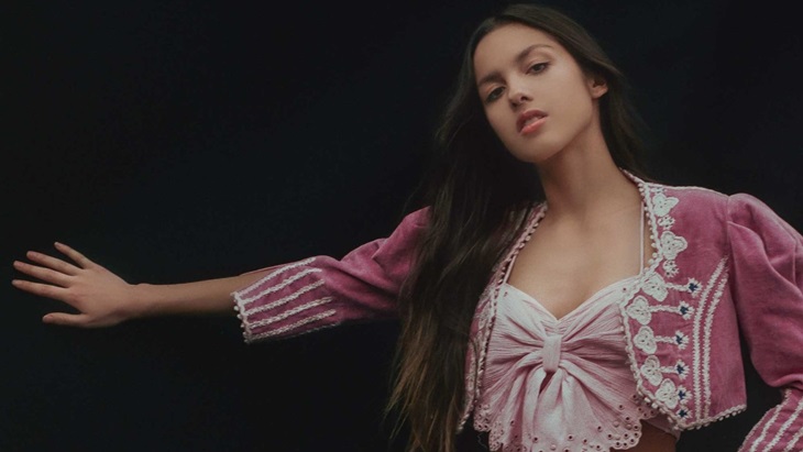 Olivia Rodrigo Dapat Pelajaran Berharga dari Selena Gomez dan Taylor Swift