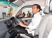   Presiden Jokowi Prediksi Mobil Esemka Bakal Laris Manis