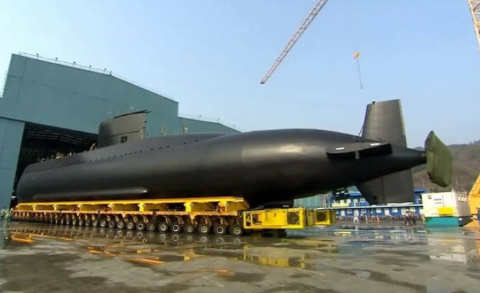KRI Alugoro 405, Kapal Selam Baru Hasil Karya Anak Bangsa Indonesia 