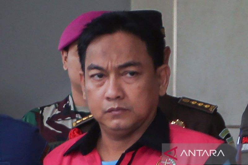 Mantan Ketua Ombudsman Hery Susanto Hadapi Sidang Perdana Kasus Dugaan Suap