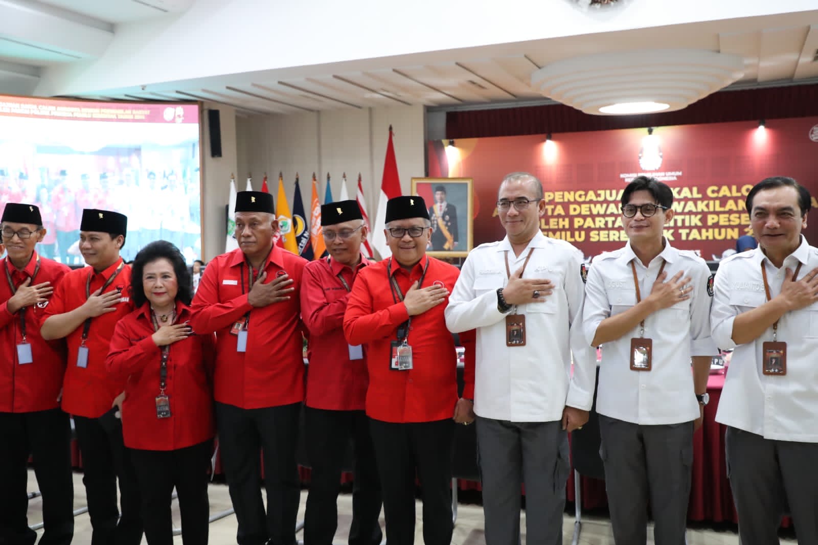 Tak Hanya Artis, PDIP Calonkan Belasan Purnawirawan Jenderal TNI-Polri Jadi Bacaleg