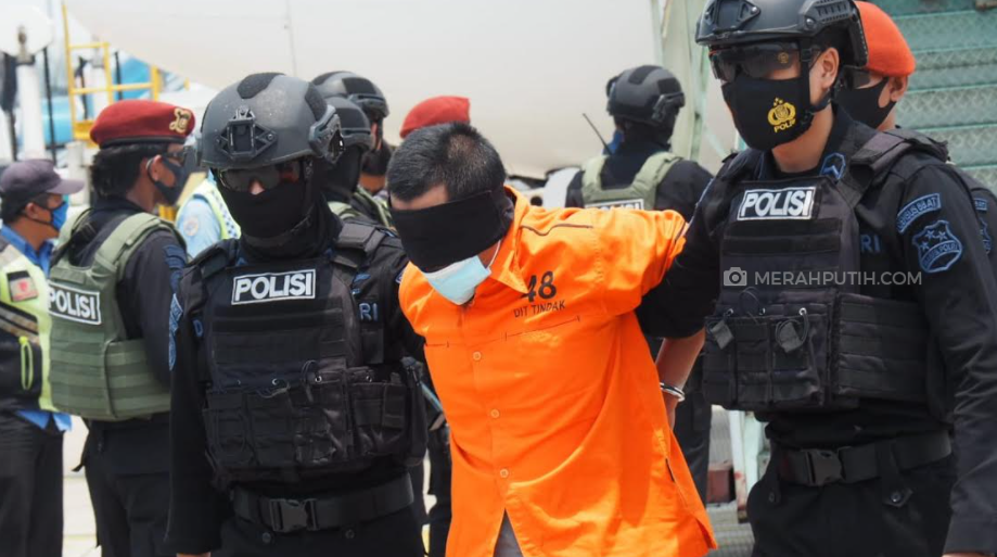 22 Terduga Teroris 'Kelompok Fahim' Berlatih di Bromo untuk Serang Polisi